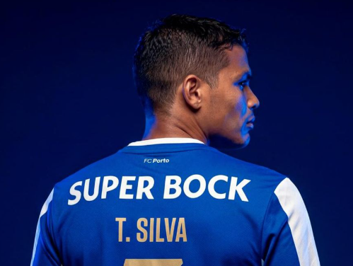 thiago-silva-diresmikan-pulang-ke-porto