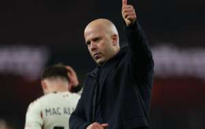 Bisakah Liverpool Membeli Bek Baru Usai Conor Bradley Cedera